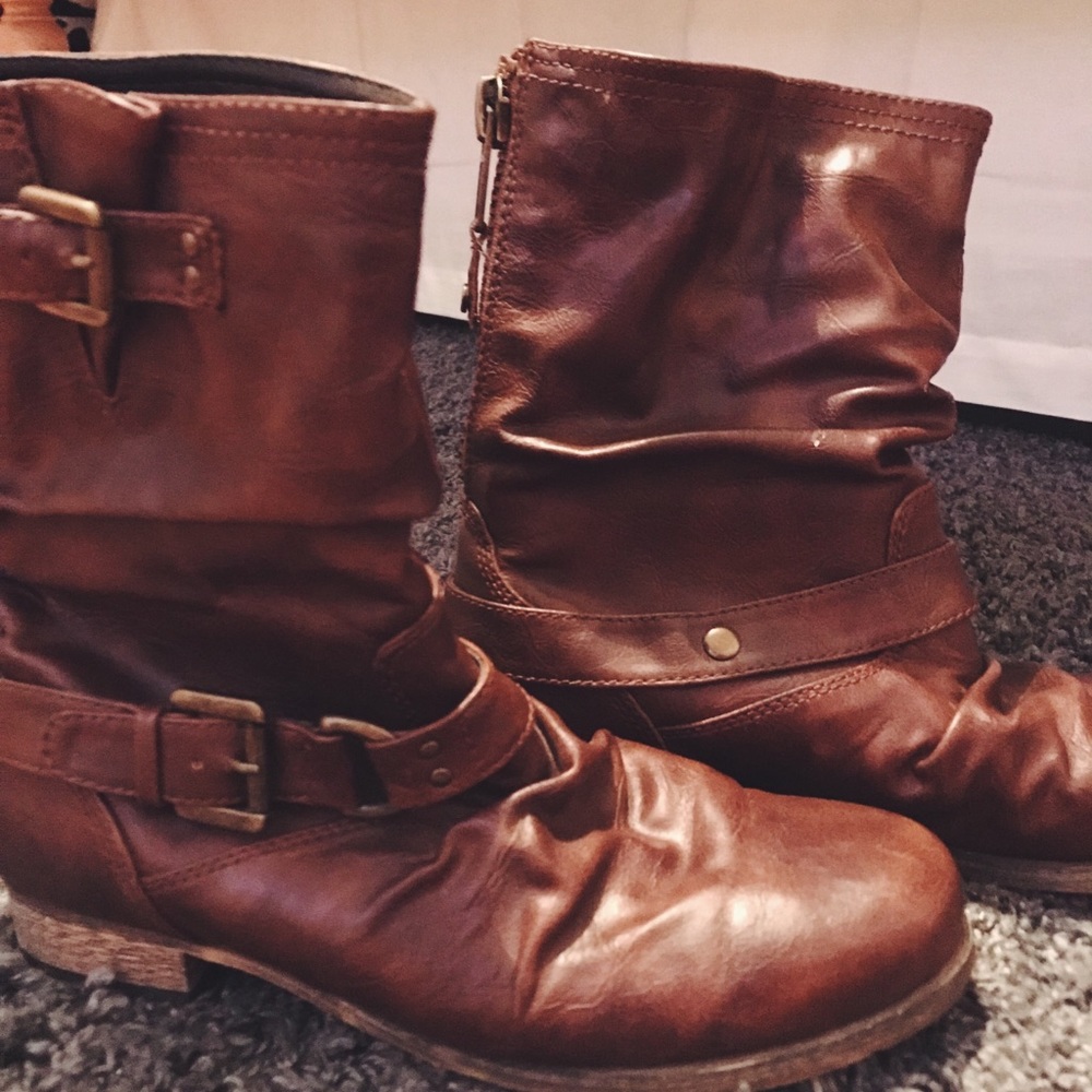 Brown short boots! Perfect for fall 🍂